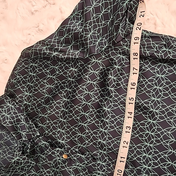 The Limited black green circular print blouse Med button up sleeve office - Picture 3 of 6